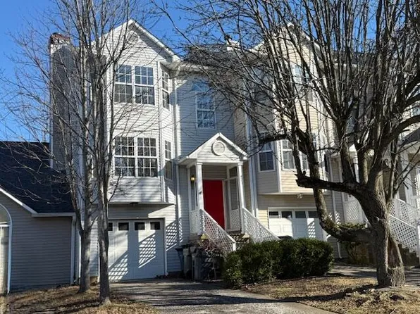 421 Windfield Pl, Lexington, KY 40517