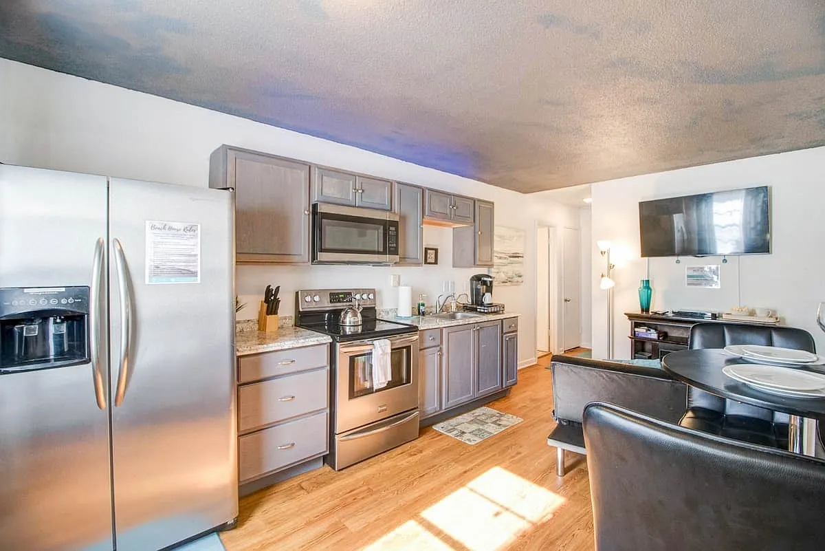 1 bed, 550 sqft, $2,000 — Photo 2