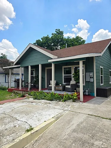 122 Glass Ave Photo 1