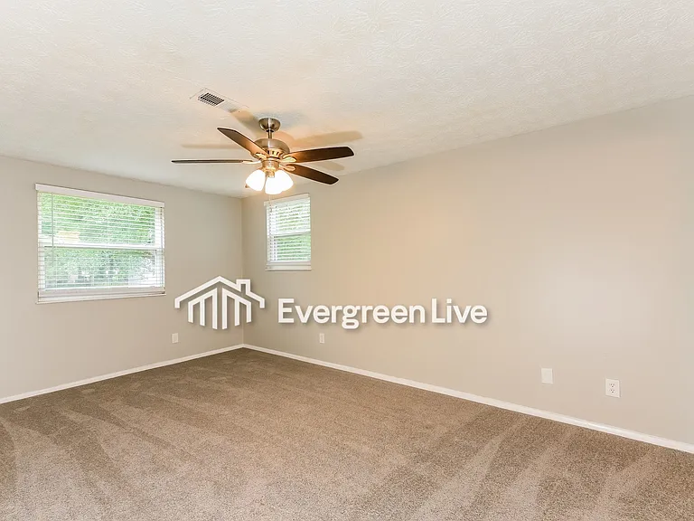 4806 White Oak Trl — Photo 8