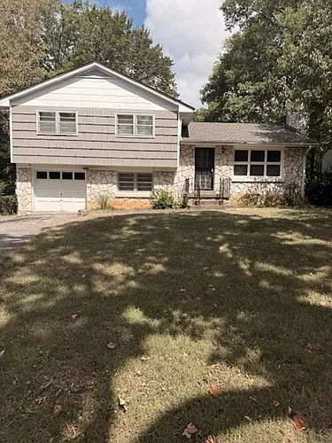 1525 Park St Photo 1
