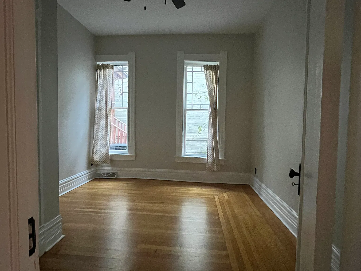 3 bed, 1650 sqft, $3,500 — Photo 3