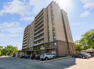 1270 Pontiac Ct, Sarnia, ON N7S 4Y8