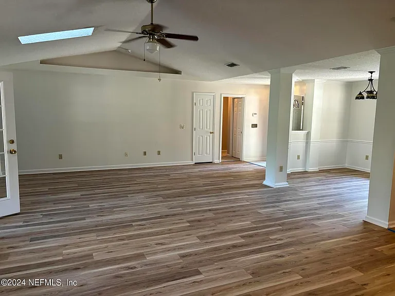 10111 Bradley Rd — Photo 4