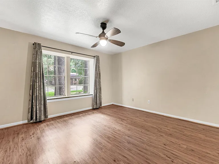 15 Tulip Hill Ct — Photo 21