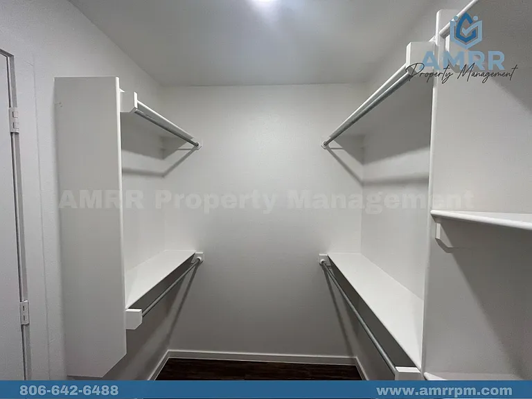 2115 Kokomo Ave — Photo 2