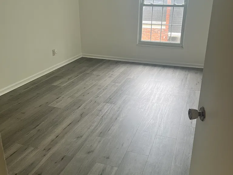 444 Chapel Ridge Dr #F — Photo 1