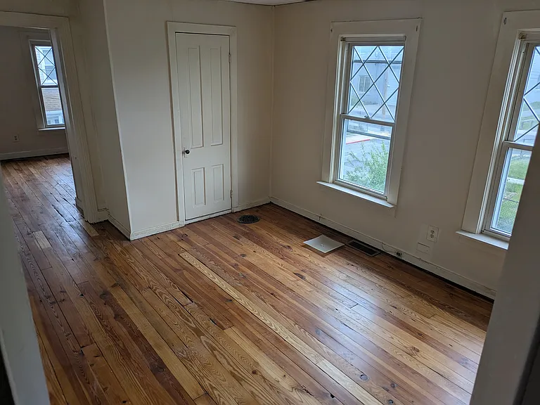145 Ray St — Photo 10