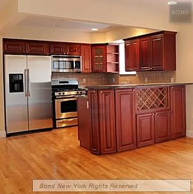 Sold by Bond New York | media 10