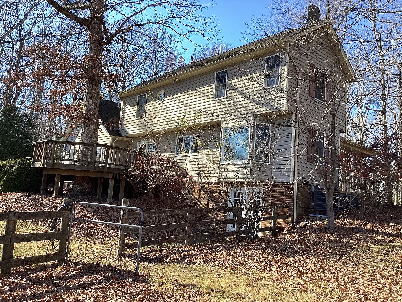4 bed, 4281 sqft, $4,250 — Photo 4