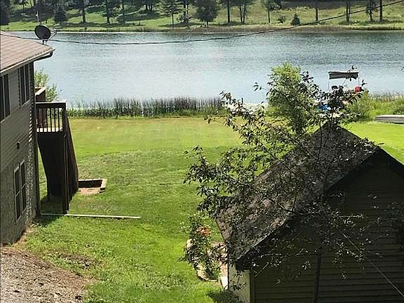 3rd image of 9518 Lakeview Dr