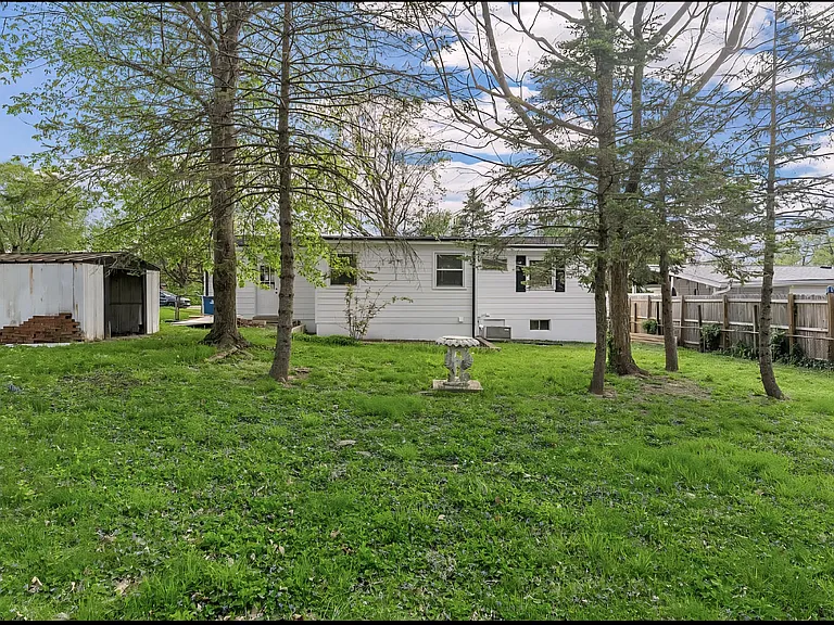 127 Yankee Dr — Photo 21