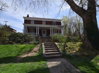 916 Edgewood Dr, Charleston, WV 25302