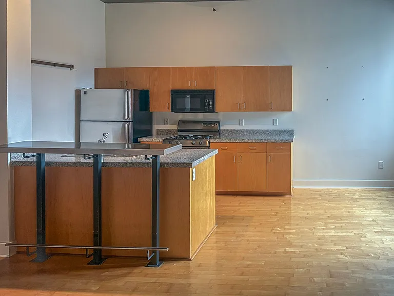 300 NW 8th Ave #203 — Photo 17