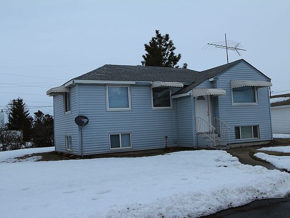 2nd image of 210 Marshall St
