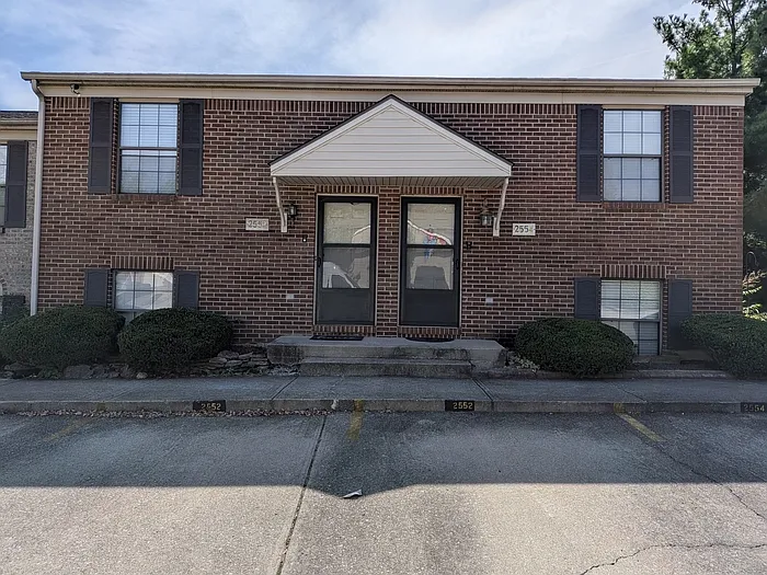 2 bed, 1.5 bath, 1100 sqft, $1,395 — Photo 1