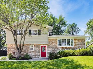 142 N Cady Dr, Palatine, IL 60074