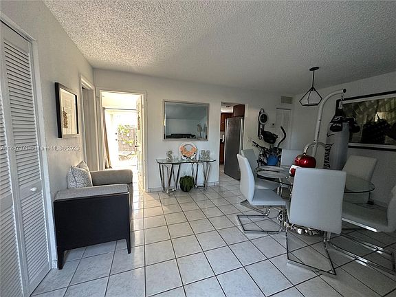 6933 SW 110th Ave, Miami, FL 33173 | Zillow