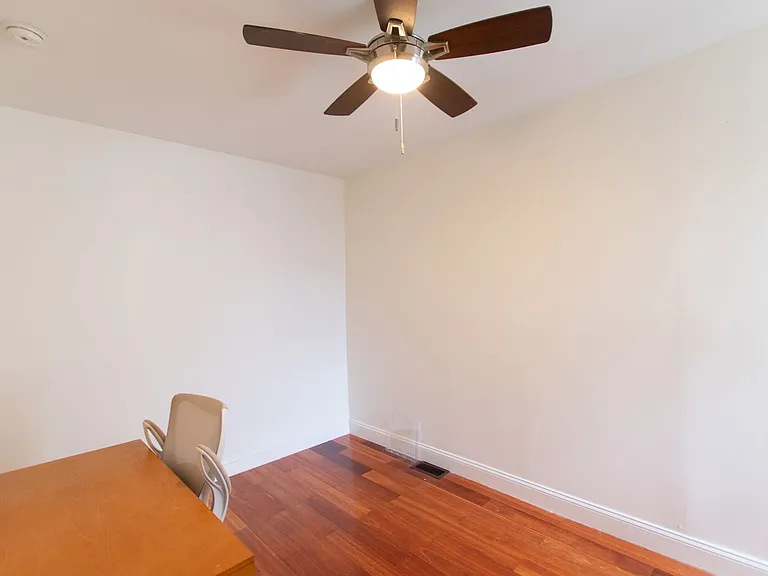 138 Mercy St — Photo 16