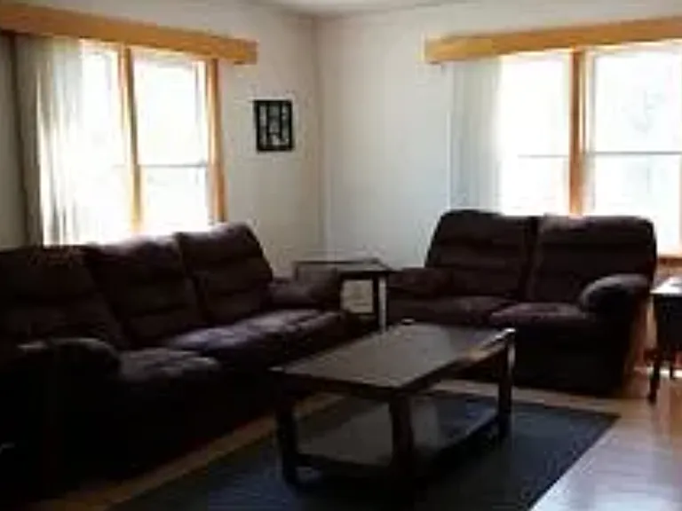 615 Mill St — Photo 12