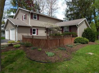 6 Easton Rd, Liverpool, NY 13090