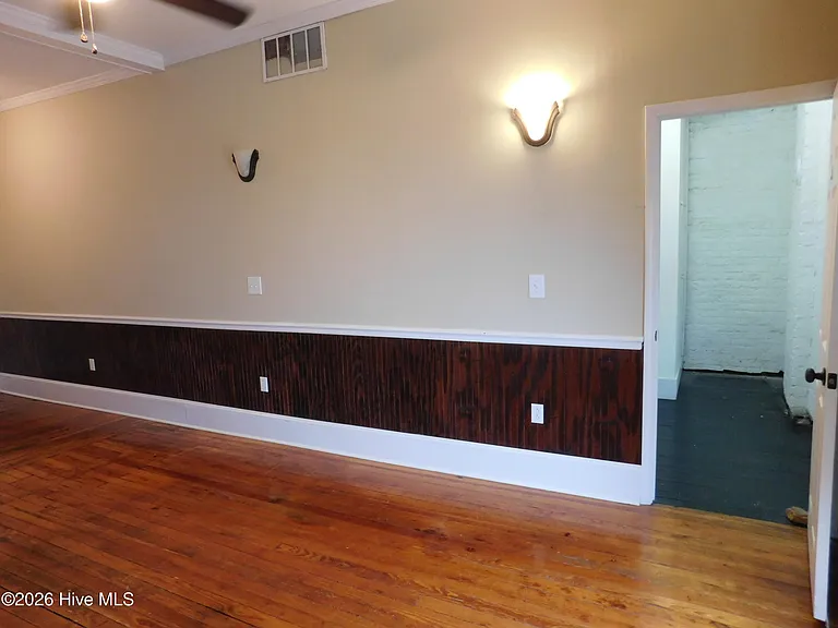 216 Middle St #B — Photo 14