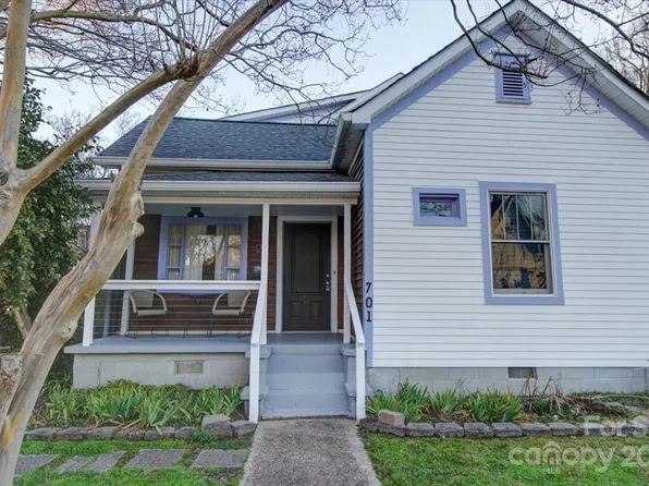701 E 37th St, Charlotte, NC 28205