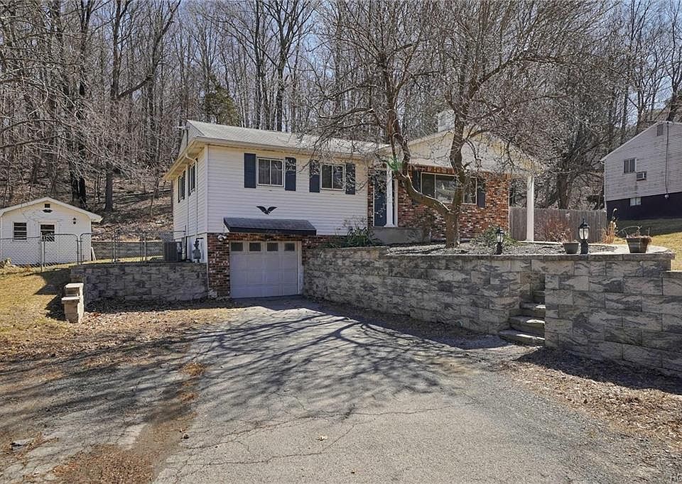 1st image of 84 Duelk Ave