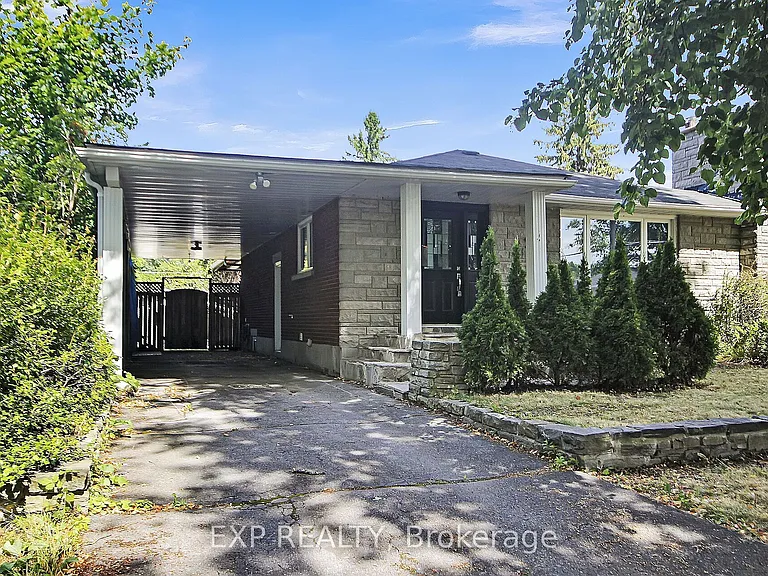 2247 Miramichi St — Photo 2