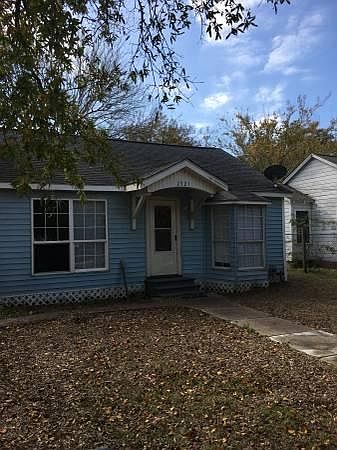 1st image of 2321 4th Ave N