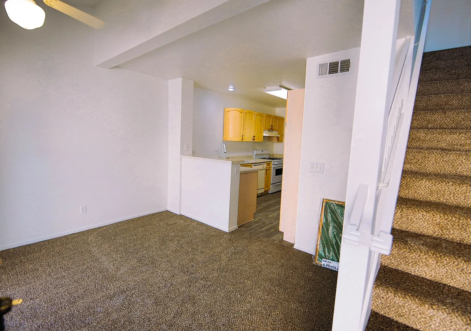 Southwest - Stone Canyon West Townhomes — Photo 3