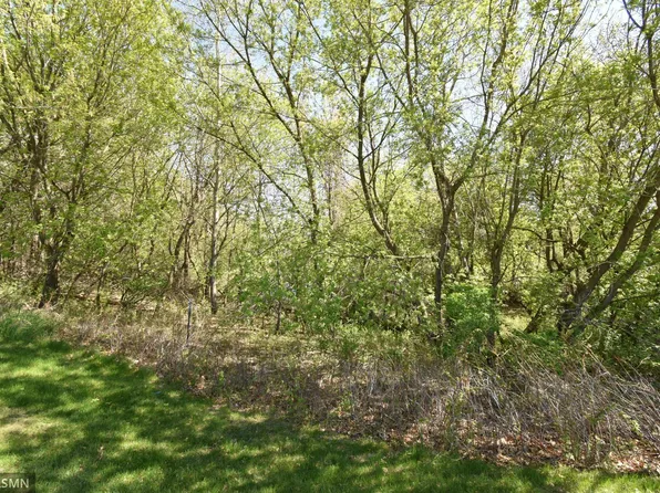 1154 Peninsula Rd, New Richmond, WI 54017
