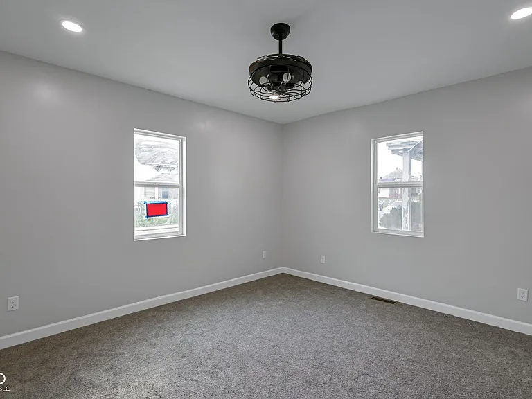 2209 Noble St #1 — Photo 17