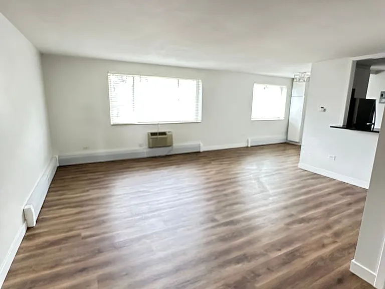 3377 S Clarkson St — Photo 15
