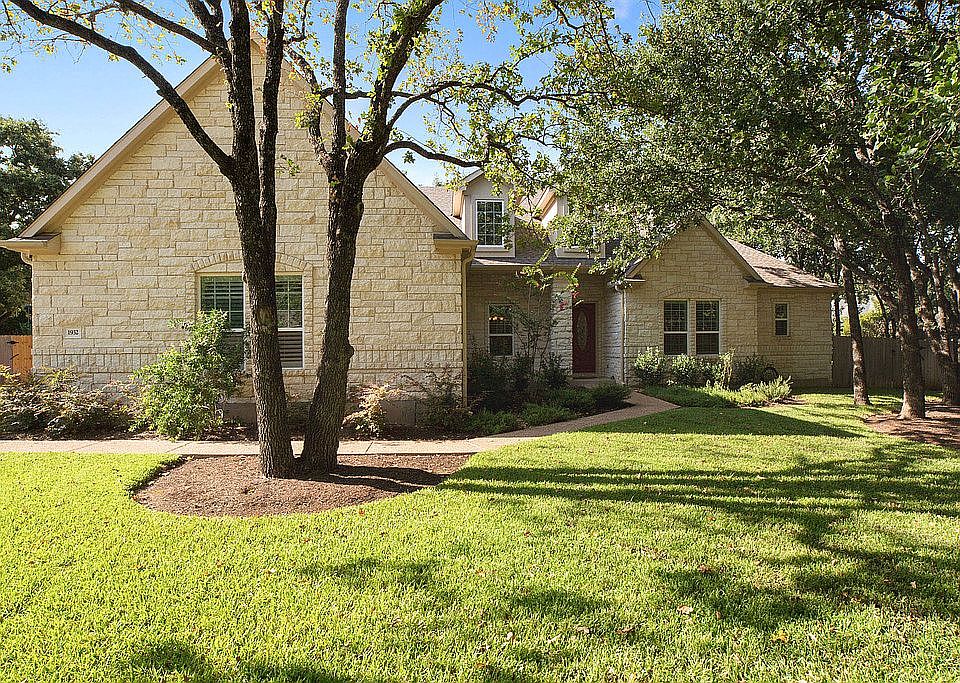 1st image of 1932 Plantation Dr