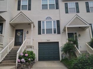 327 Thyme Ln, Philadelphia, PA 19128