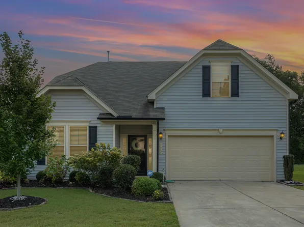 175 Clubhouse Dr, Youngsville, NC 27596
