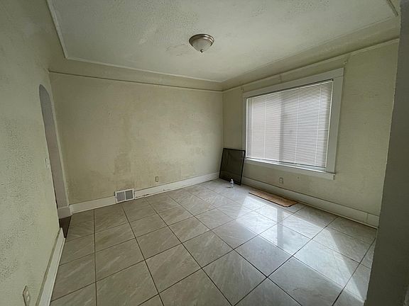 Dining Room -- BEFORE BEAUTIFUL PAINT!