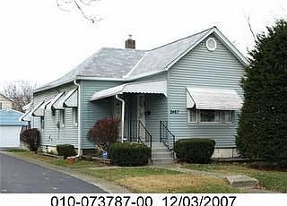 2nd image of 2467 Hiawatha St
