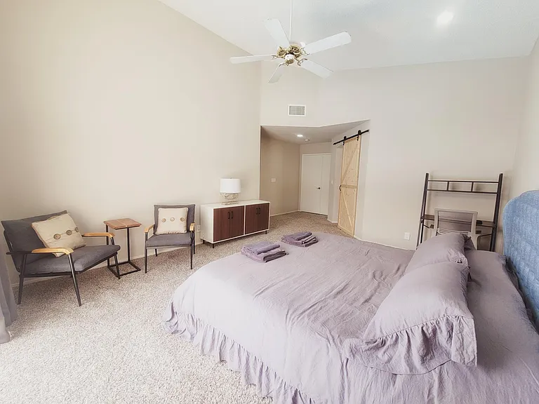 Agustine Cir — Photo 10