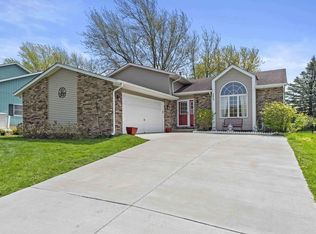 1275 Brandywine Rd, Crown Point, IN 46307