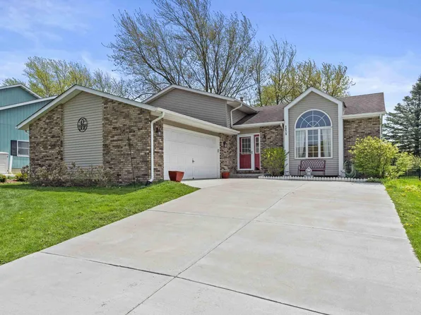 1275 Brandywine Rd, Crown Point, IN 46307