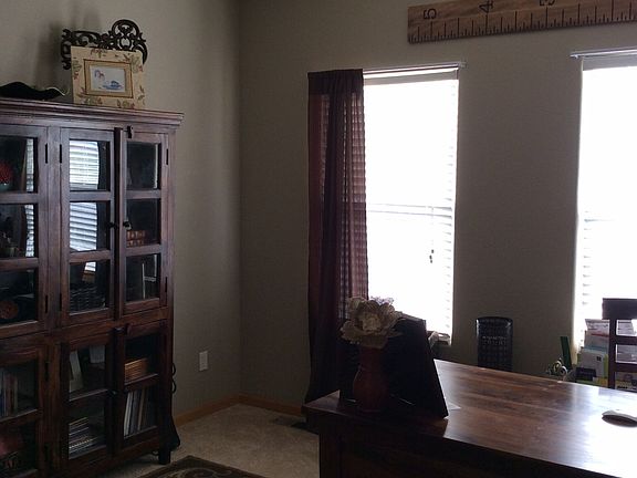 Office/3rd bedroom upstairs