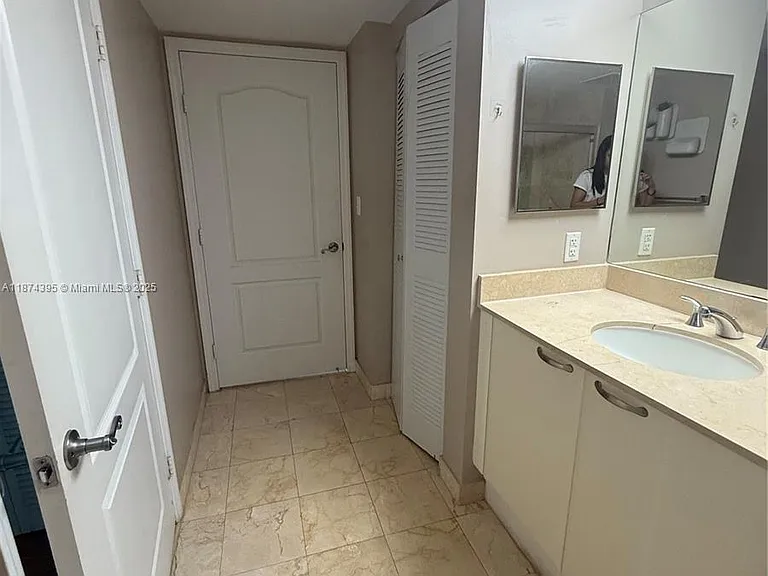2101 Brickell Ave #508 — Photo 9