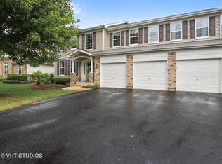 463 Sandlewood Ln, Lake Villa, IL