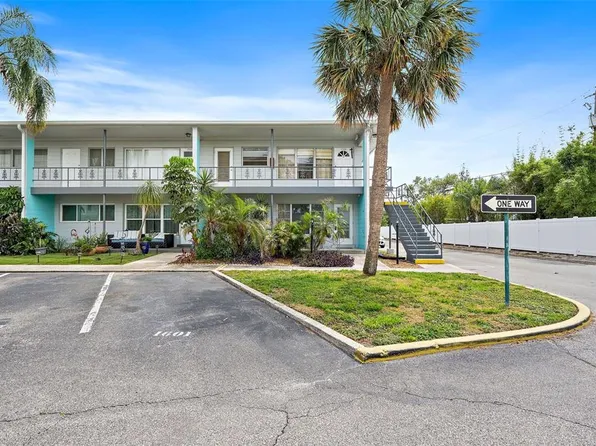 4295 58th Way N APT 1600, Kenneth City, FL 33709