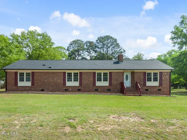 3605 Sand Clay Road, Kinston, NC 28504