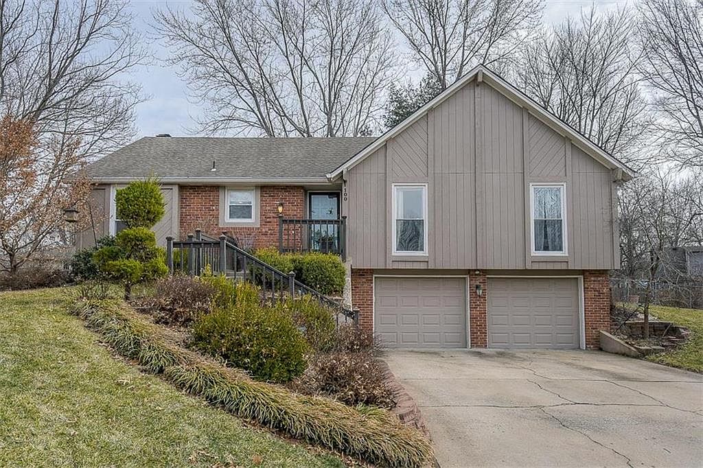 100 SW Concord Ct, Blue Springs, MO 64014 Zillow