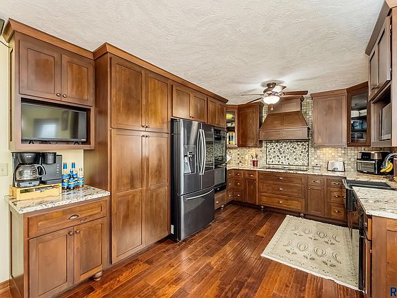 5th image of 3409 S Jesse James Cir