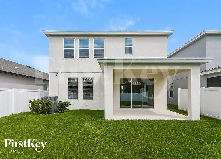 4323 Reisswood Loop — Photo 15